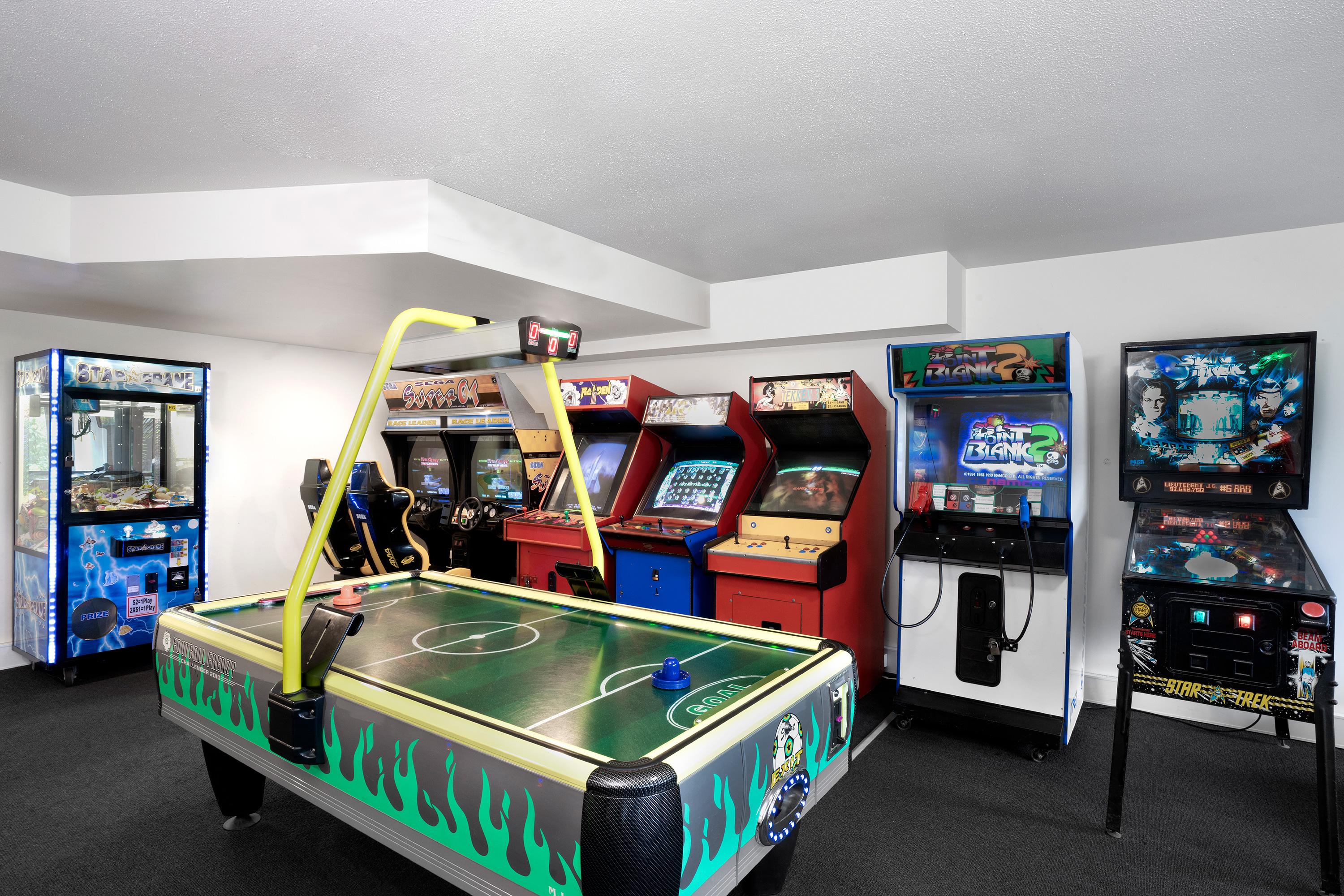 Peppers Noosa Resort And Villas Екстериор снимка A typical air hockey table