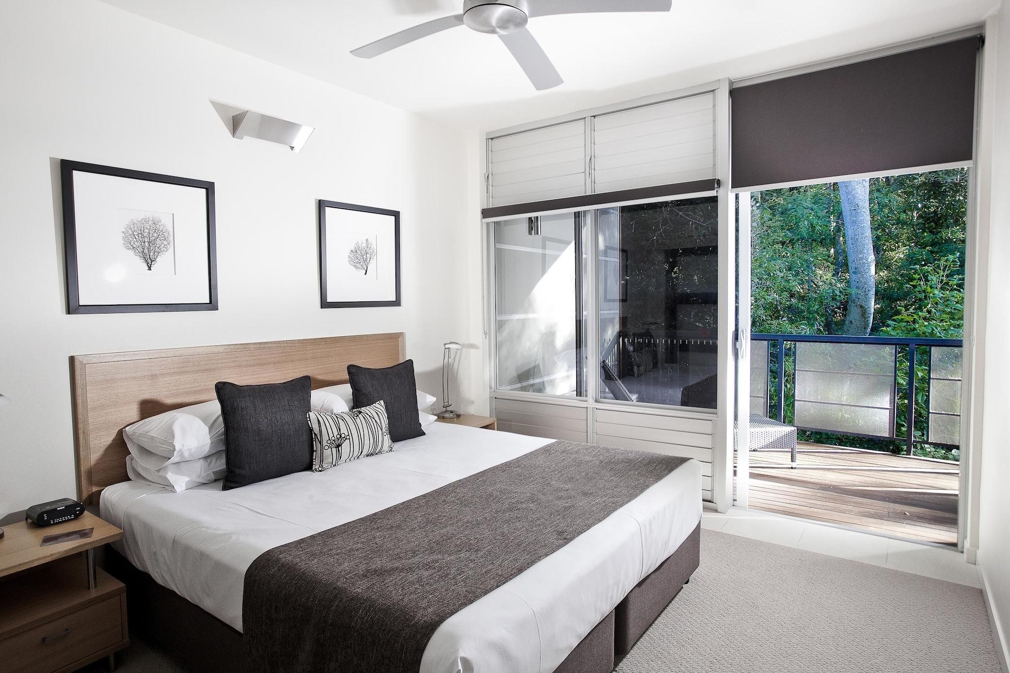 Peppers Noosa Resort And Villas Екстериор снимка A bedroom at the Mantra on Saltwater Island