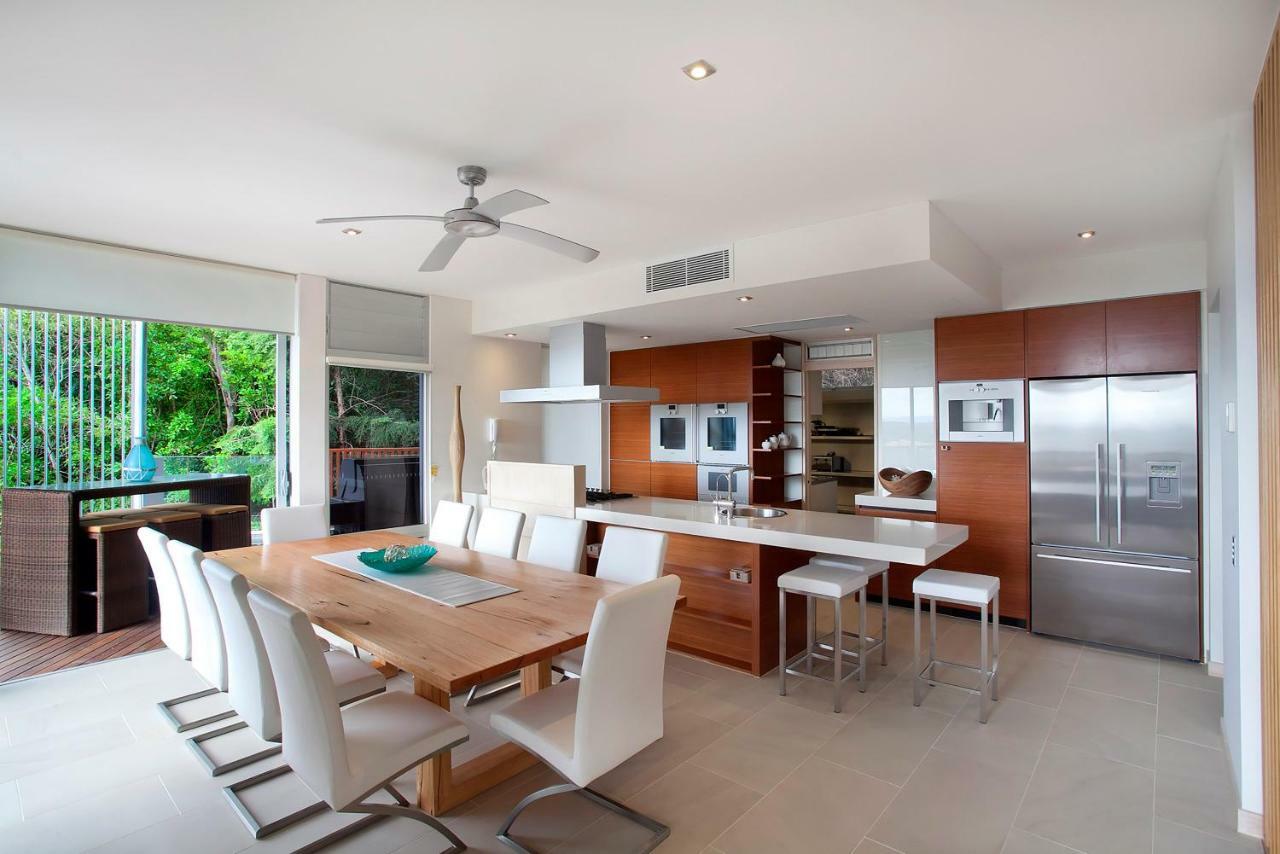 Peppers Noosa Resort And Villas Екстериор снимка A modern kitchen